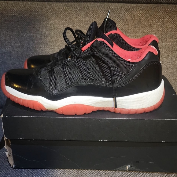 Jordan 11 Retro Low Bred 2015 size 7Y - Picture 5 of 6